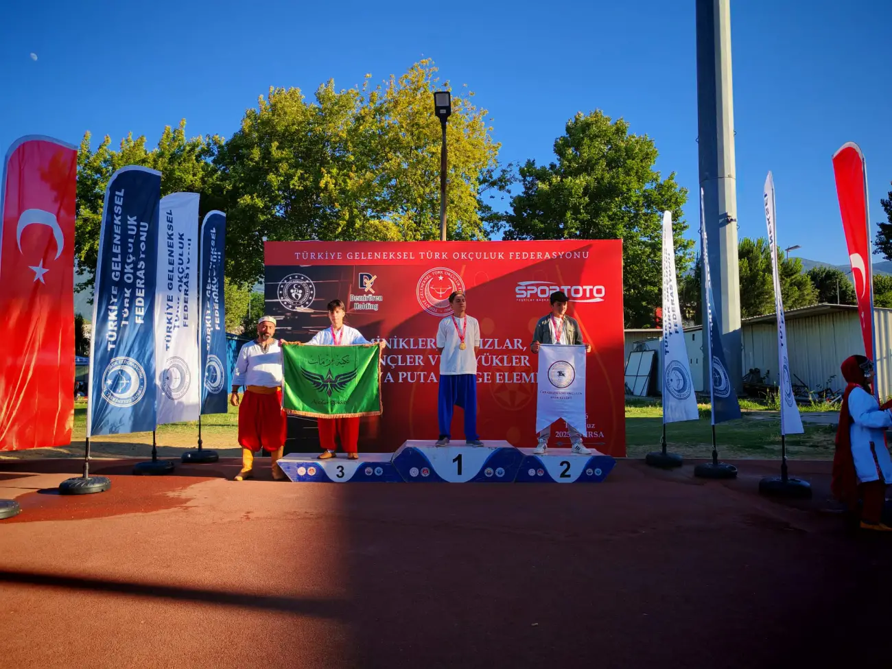 ÇAN GOSK’LU SPORCUMUZ BURSA’DAN MADALYAYLA DÖNDÜ!
