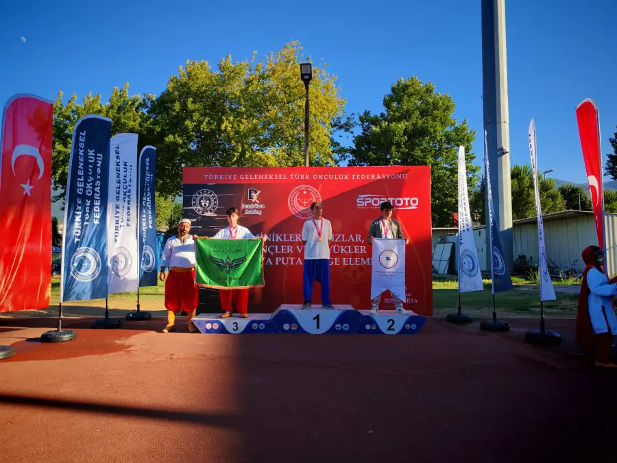 ÇAN GOSK’LU SPORCUMUZ BURSA’DAN MADALYAYLA DÖNDÜ!
